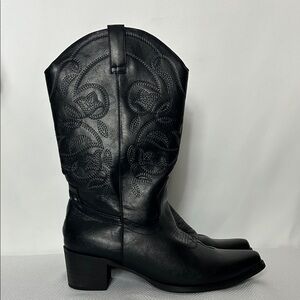 IUV Black Western Cowboy Leather Boots Women’s Size 9.5 Heeled Floral Design